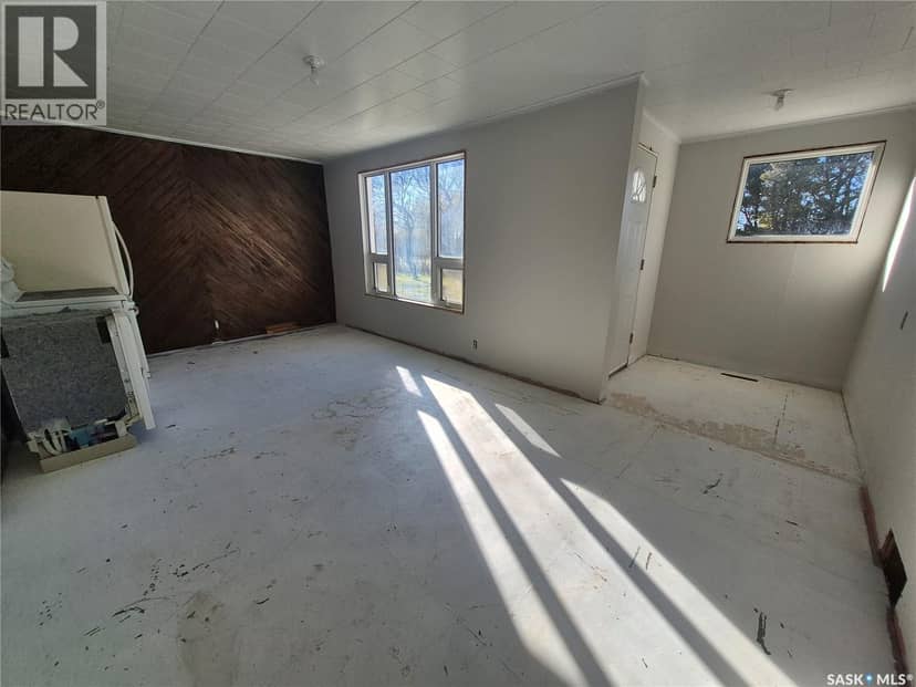 304 Froude STREET — photo 16 of 40