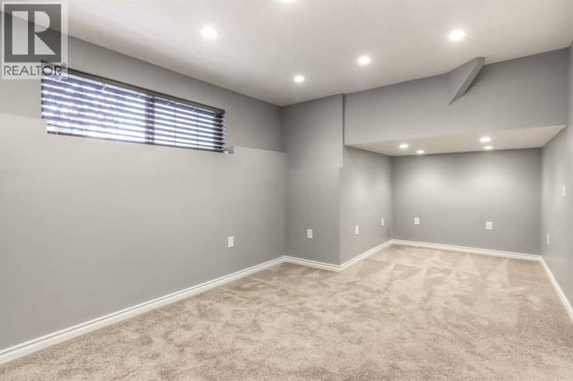 241 Morningside Gardens SW — photo 36 of 40
