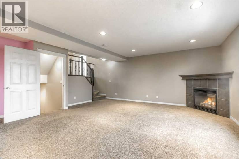 241 Morningside Gardens SW — photo 27 of 40