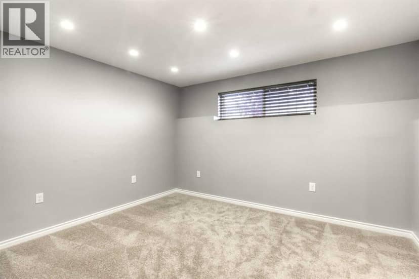 241 Morningside Gardens SW — photo 35 of 40
