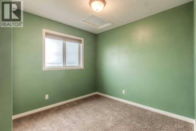 241 Morningside Gardens SW — photo 17 of 40