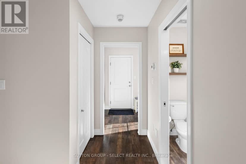 5229 Wales Crescent N — photo 16 of 40