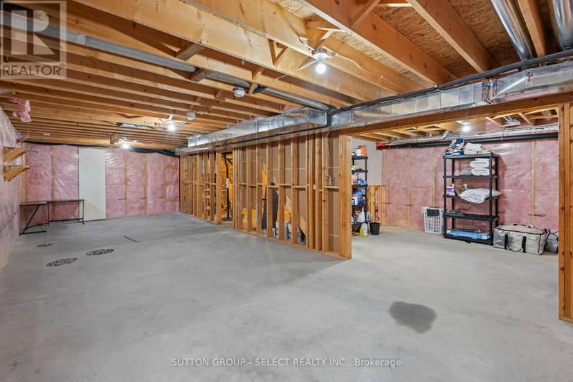 5229 Wales Crescent N — photo 27 of 40