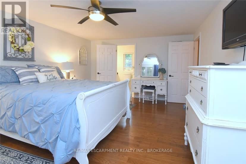 24 Shaw Street — photo 26 of 40