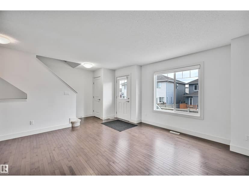 #35 2922 Maple Wy NW — photo 13 of 40