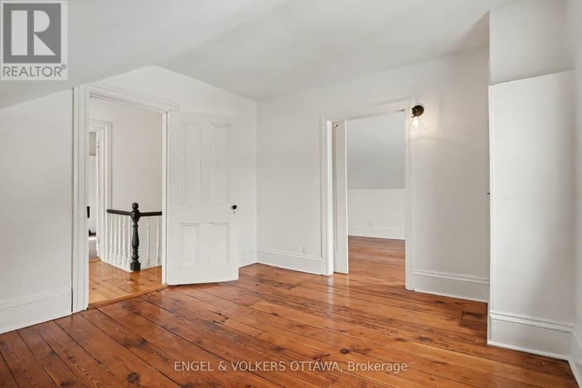 8169 Victoria Street — photo 21 of 33