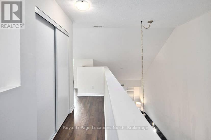 303 - 8 Brandy Lane Drive — photo 28 of 40