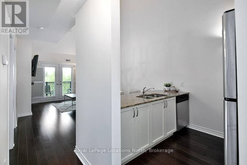 303 - 8 Brandy Lane Drive — photo 6 of 40