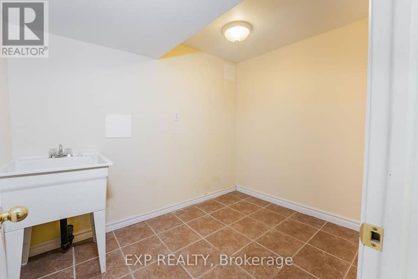 60 Gooderham Drive — photo 27 of 40