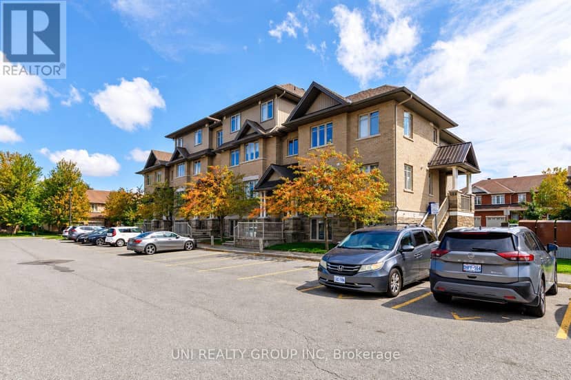 B - 40 Tayside Private, Ottawa, photo 3