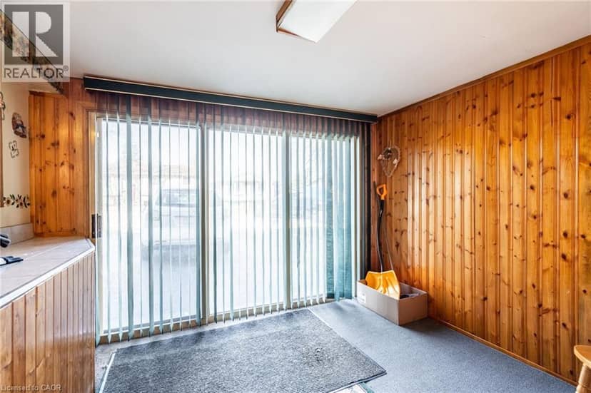 75 HANOVER Place — photo 35 of 40