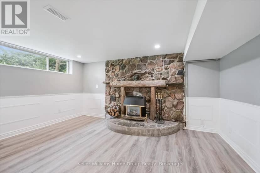 7988 Wellington Road 12 — photo 27 of 38