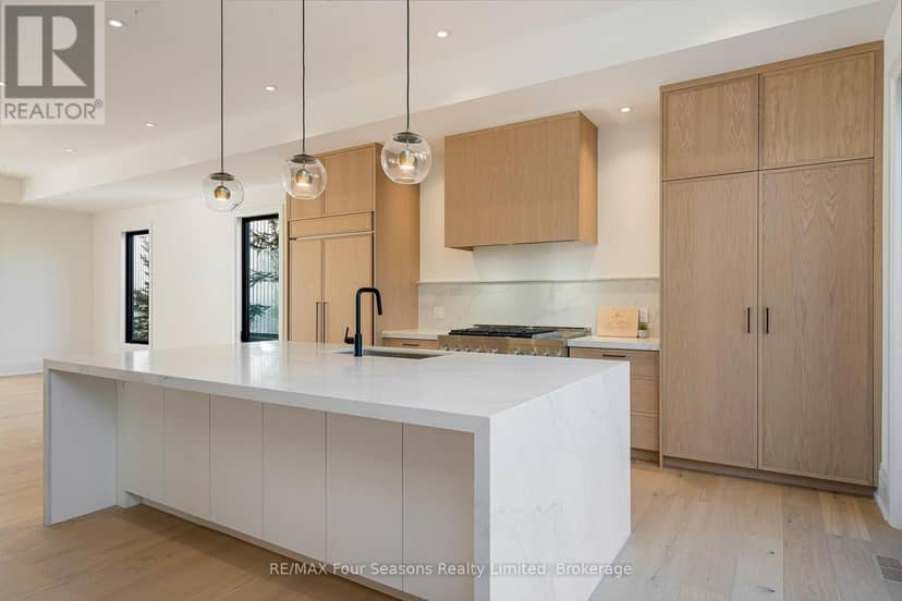 123 Salzburg Place — photo 10 of 33