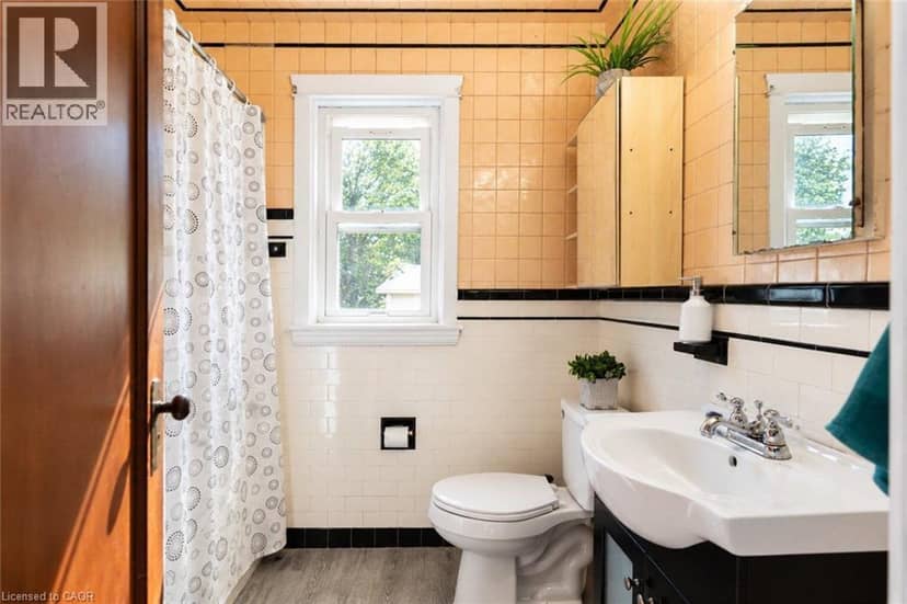 75 BARONS Avenue — photo 21 of 40