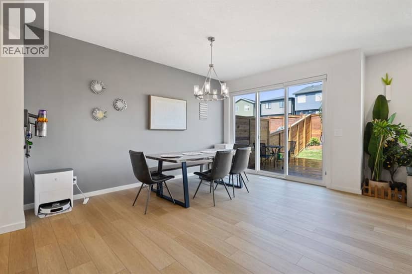147 Royston Rise NW, Calgary, photo 8
