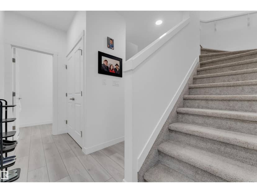 #21 7110 Keswick DR SW, Edmonton, photo 5