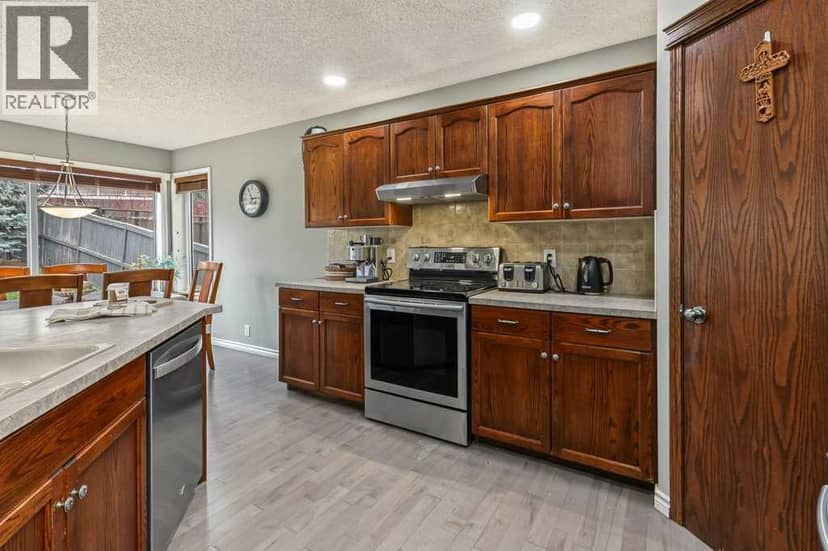 671 Tuscany Drive NW — photo 10 of 40