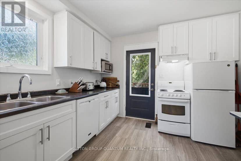 137 Chisholm Street — photo 19 of 40