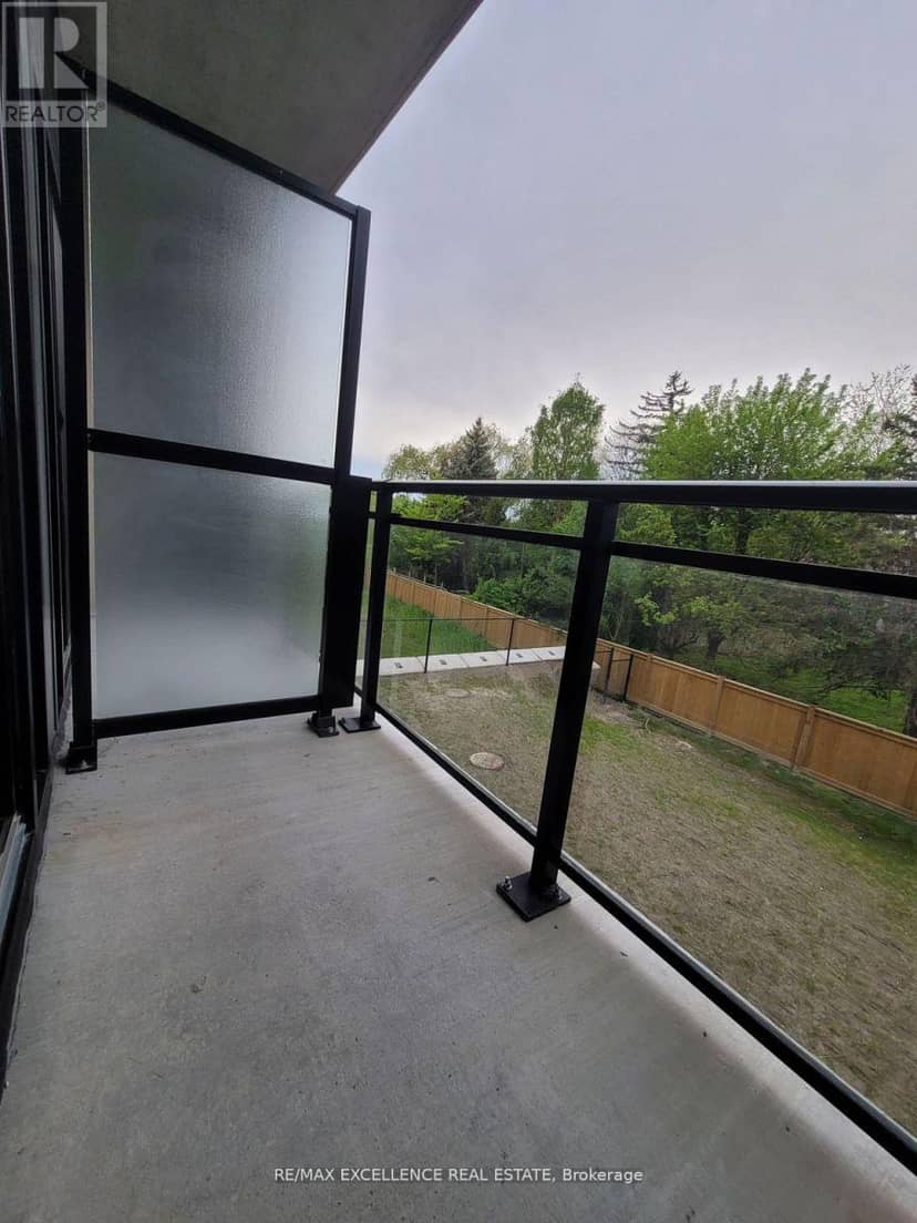 235 - 50 Herrick Avenue — photo 15 of 15