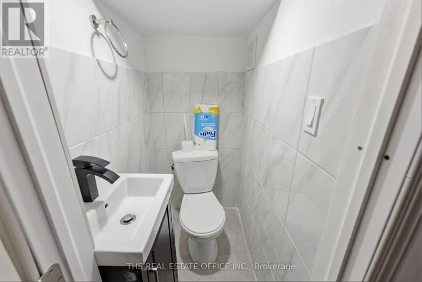 4327 Simcoe Street — photo 31 of 40