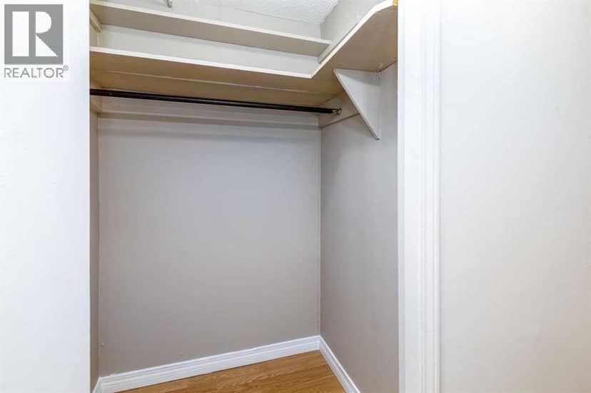 3905 46 Street — photo 27 of 37