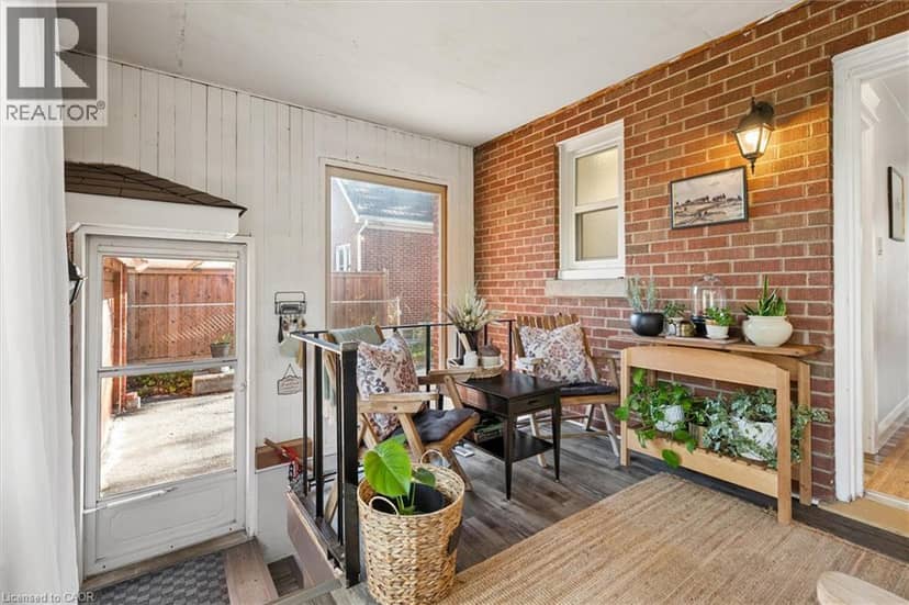 12 LAYTON Street — photo 17 of 33