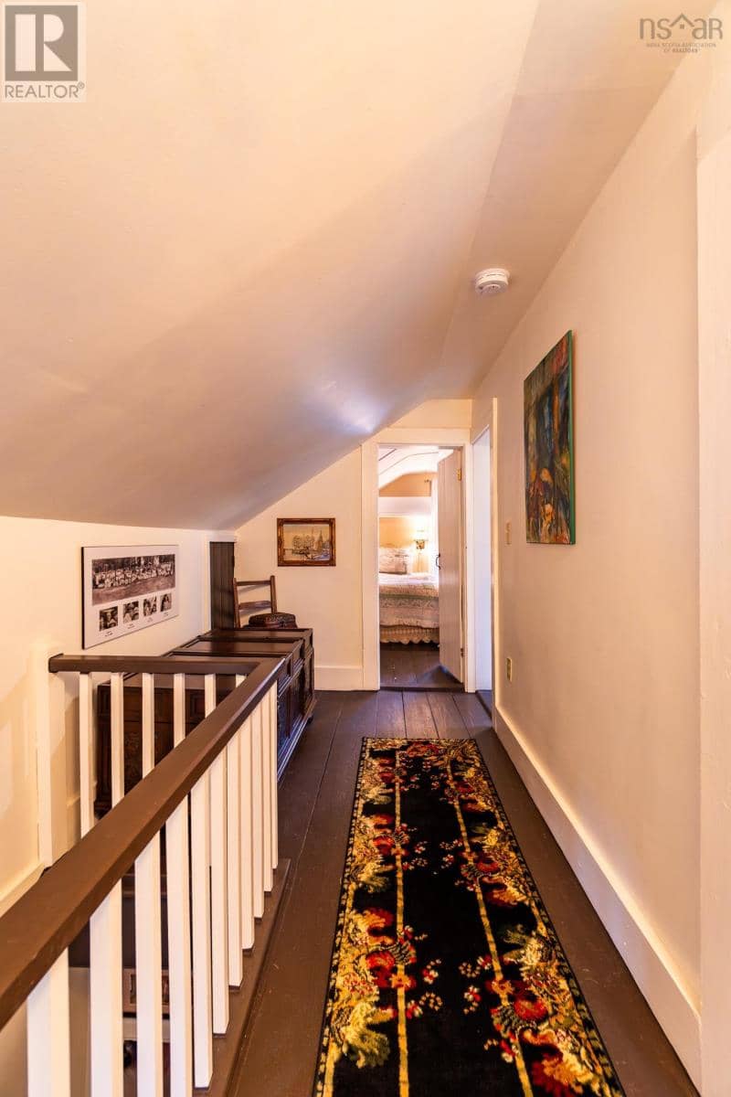 1131 Queen Street — photo 37 of 40