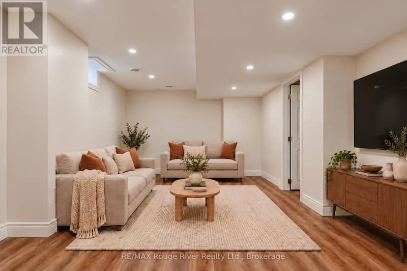 713 Prince Of Wales Drive — photo 29 of 40