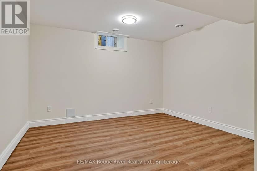 713 Prince Of Wales Drive — photo 39 of 40