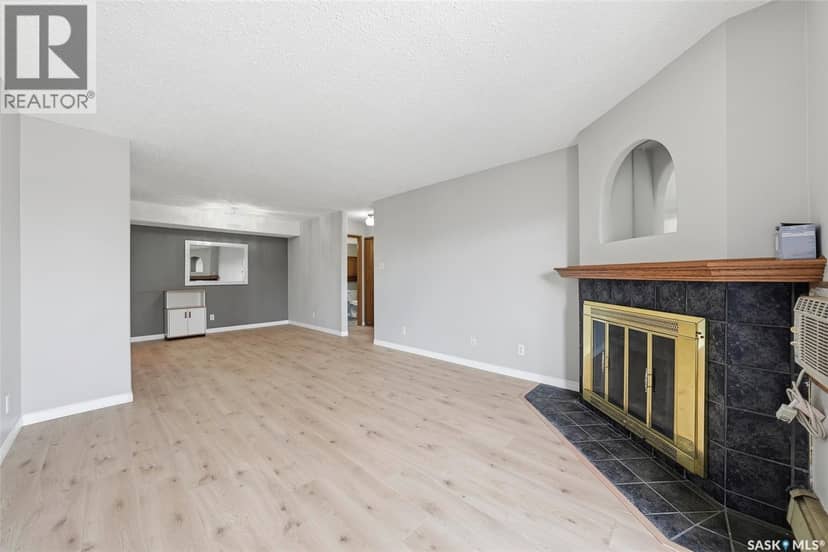 202 345 Kingsmere BOULEVARD — photo 15 of 30