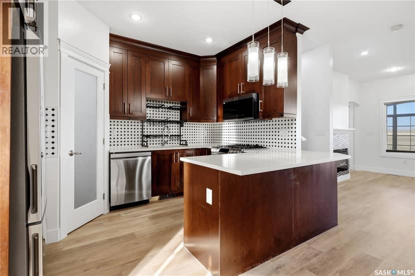 3150 Mazurak CRESCENT — photo 10 of 40