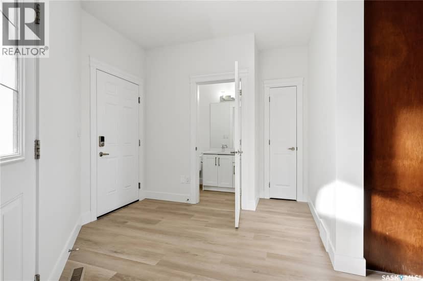 3150 Mazurak CRESCENT — photo 16 of 40