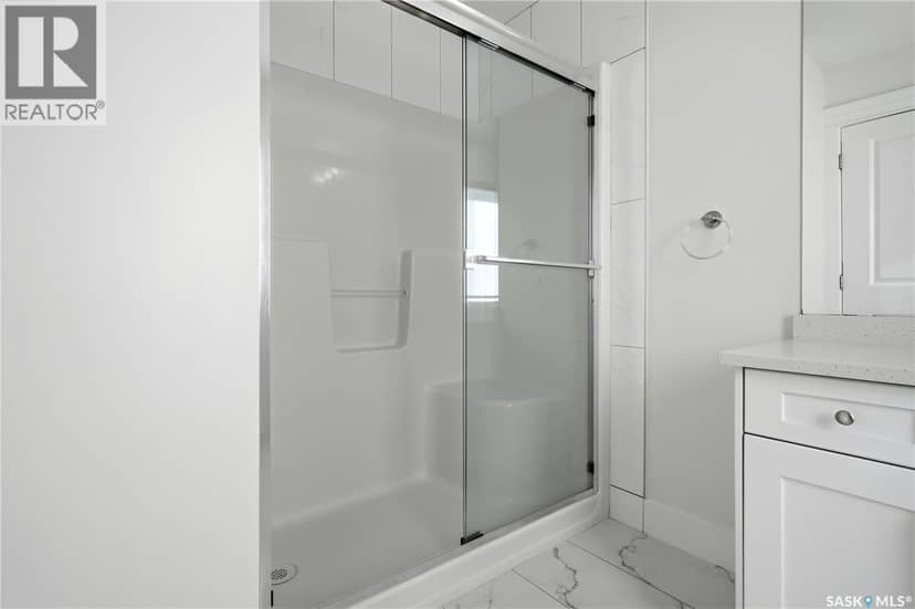 3150 Mazurak CRESCENT — photo 27 of 40