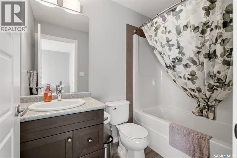 4725 Primrose Green DRIVE E — photo 12 of 23