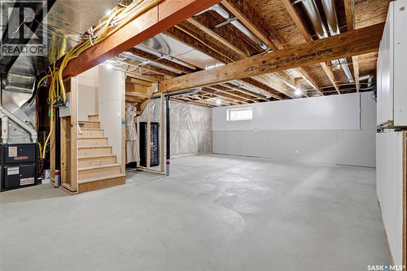 8933 Kestral DRIVE — photo 36 of 40