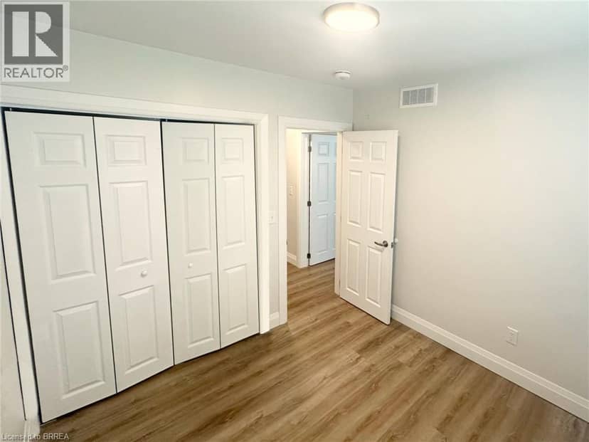 75 HENDERSON Avenue — photo 14 of 29