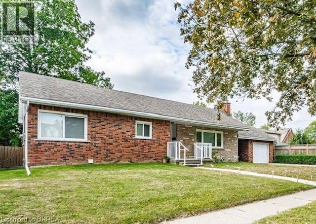 75 HENDERSON Avenue, Brantford, photo 2
