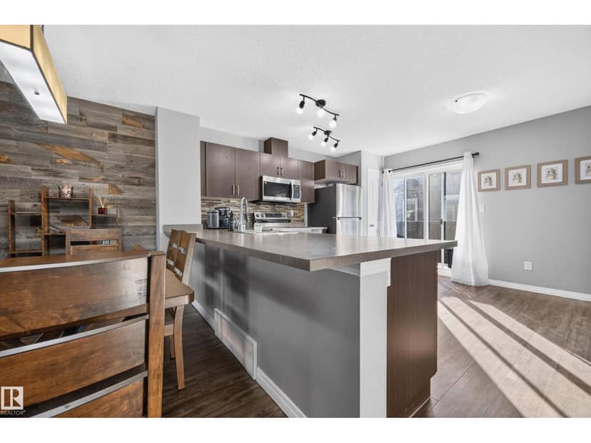 #45 1030 Chappelle Bv SW — photo 16 of 40