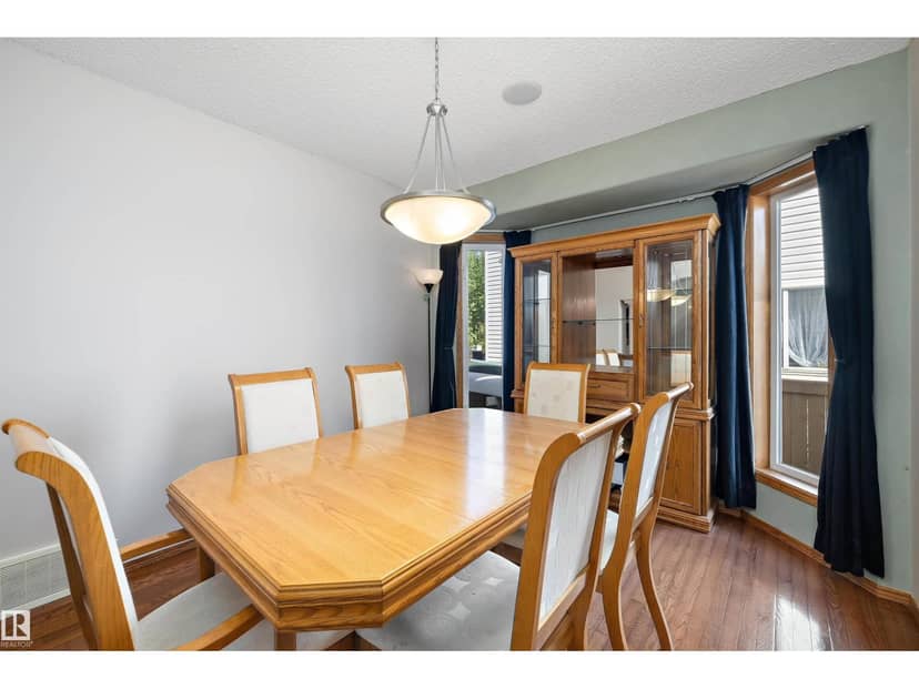 438 Hodgson Bv NW — photo 24 of 40