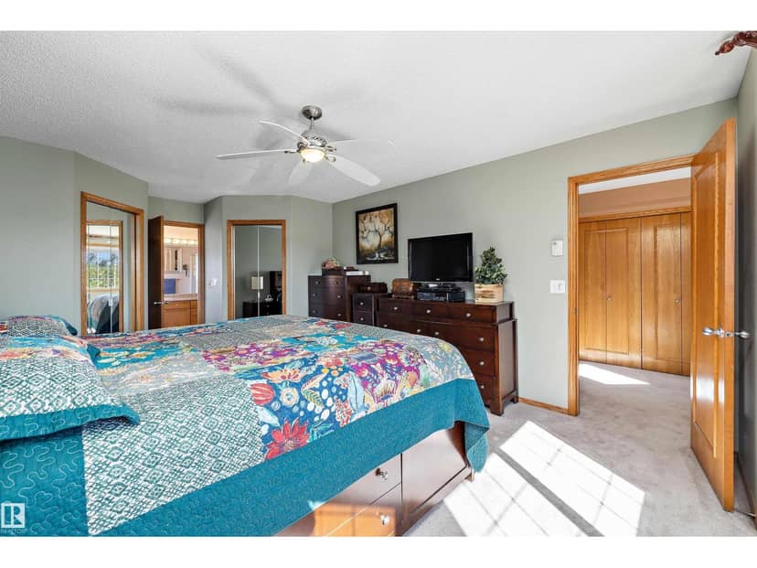 438 Hodgson Bv NW — photo 37 of 40