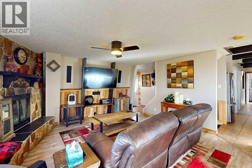 251231 Sunshine Road — photo 9 of 38