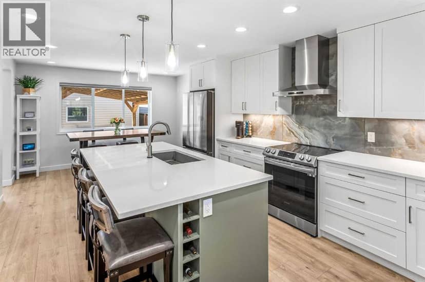 207 Copperpond Road SE — photo 10 of 40