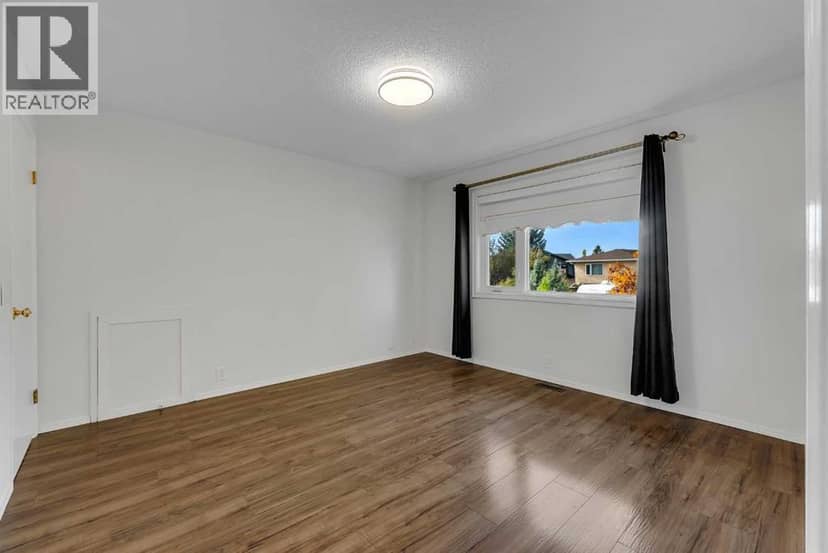 225 Riverwood Close SE — photo 24 of 40