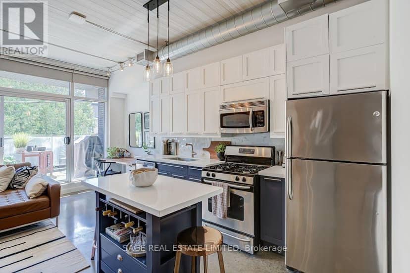 204 - 747 Queen Street E — photo 15 of 32