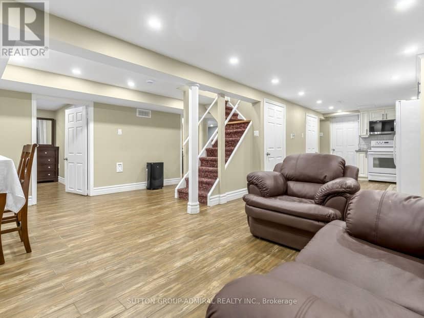 238 Glen Shields Avenue — photo 32 of 40