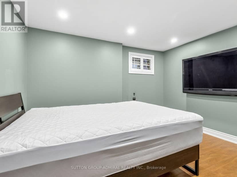 238 Glen Shields Avenue — photo 36 of 40