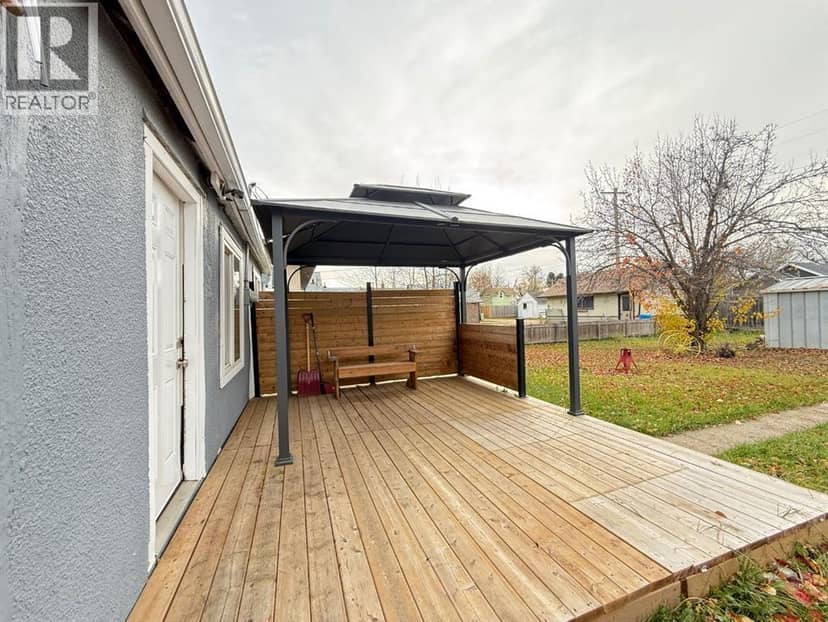 5116 48 Street — photo 18 of 22