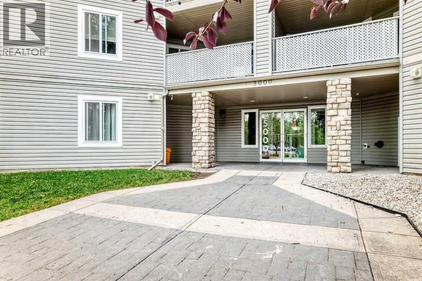 5208A, 604 8 Street SW, Airdrie, photo 3