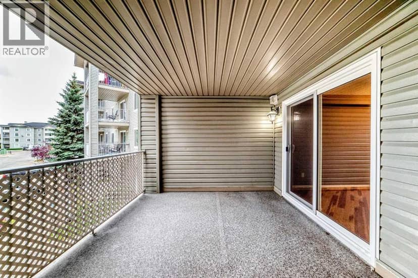 5208A, 604 8 Street SW — photo 16 of 40