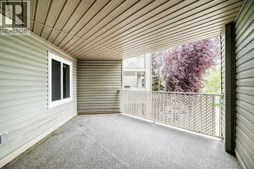 5208A, 604 8 Street SW — photo 14 of 40